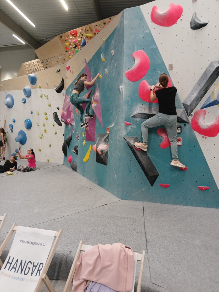 Návštěva boulderového centra třídou 8.C