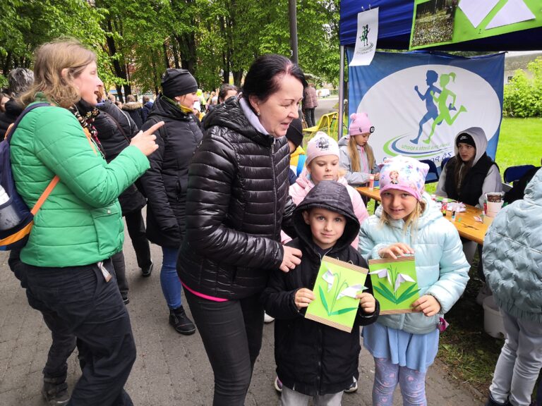 Žáci na Hlavní třídě a ve škole na akci Den Země